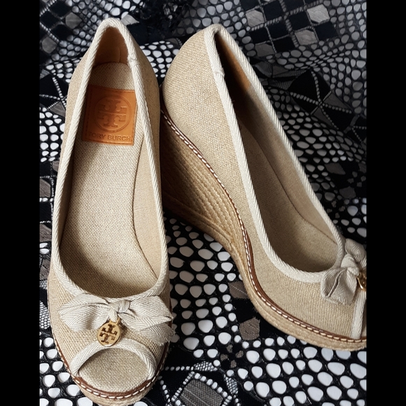 Tory Burch Beige Wedges - Final Price - Picture 3 of 7